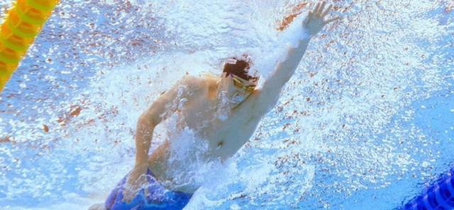 3分24秒47！中国队4100自由泳混合接力破亚洲纪录，头名跻身决赛(1)