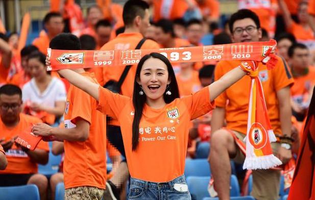 感谢广州恒大球迷的付出，上海上港，山东泰山又能买高水平外援了(3)