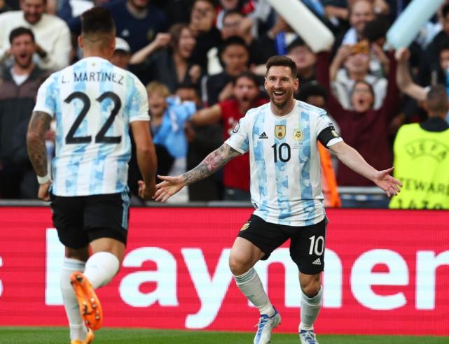 横扫！一场3-0让梅西大爆发，送两助攻，阿根廷队史新纪录诞生(3)
