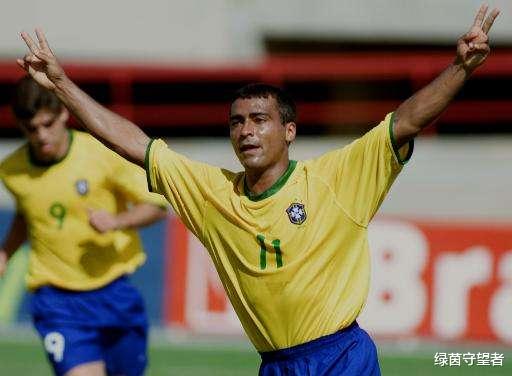 如何评价2002年世界杯的巴西队？听说罗纳尔多是大腿球星？当真？(4)