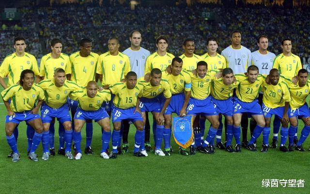 如何评价2002年世界杯的巴西队？听说罗纳尔多是大腿球星？当真？(13)