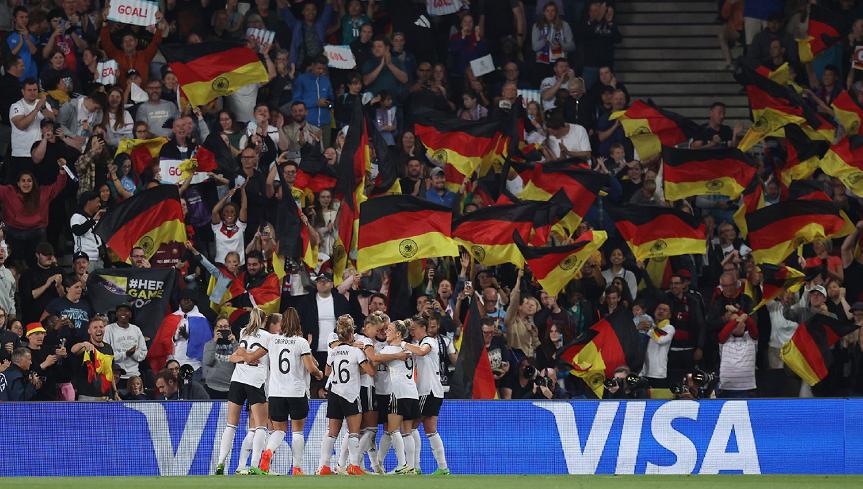 女版哈兰德！德国女足队长庆祝动作抢镜，决赛争冠+金靴对决(4)