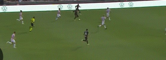 【热身】雷比奇2球1助莱昂传射 AC米兰新援首秀6比1(4)