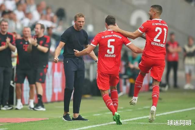 德甲最新积分榜：拜仁6-1强势登顶 弗赖堡4-0居次，多特1-0暂居第6，法兰克福垫底(3)