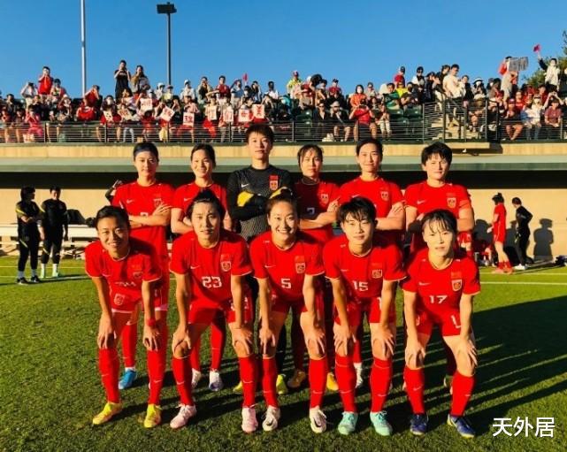 深挖击败中国女足的美国大学生球队：9名新生，进球者主修生物学(1)