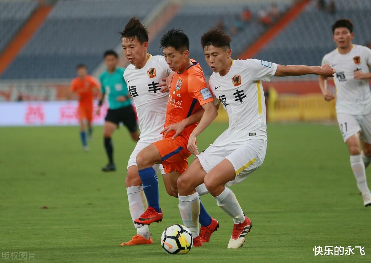 粤媒称广州队要在中超保级，没有精力踢足协杯，你怎么看？(3)