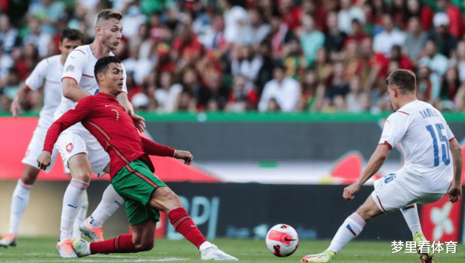 欧洲国家联盟 2022-23罗纳尔多率领葡萄牙对西班牙争夺半决赛席位 葡萄牙对西班牙的比赛(2)