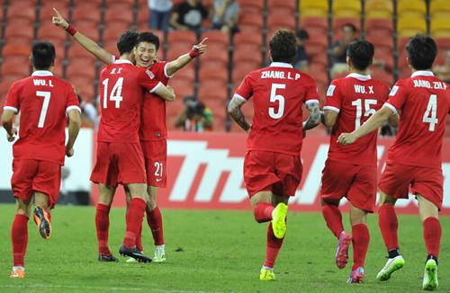 中国足球每况愈下越来越差谁之责呢？(4)