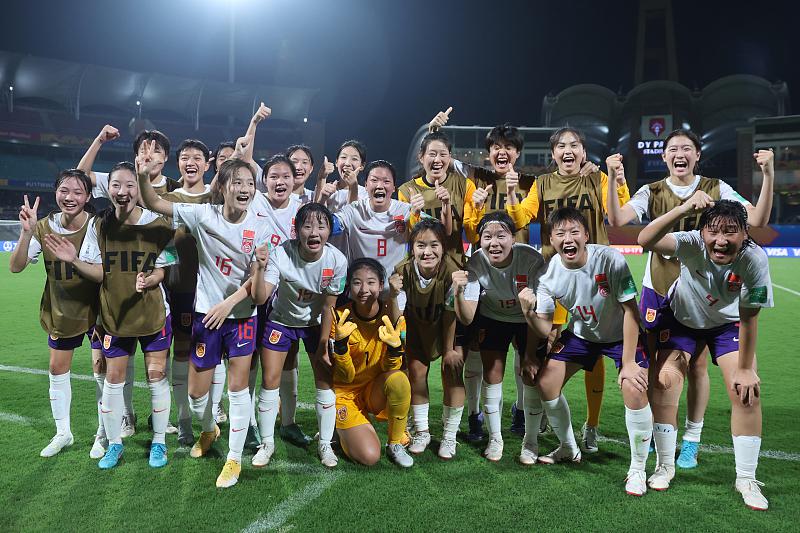 2-1！中国女足世界杯开门红，颜值高、拼劲足，1人评分满分居首功(1)