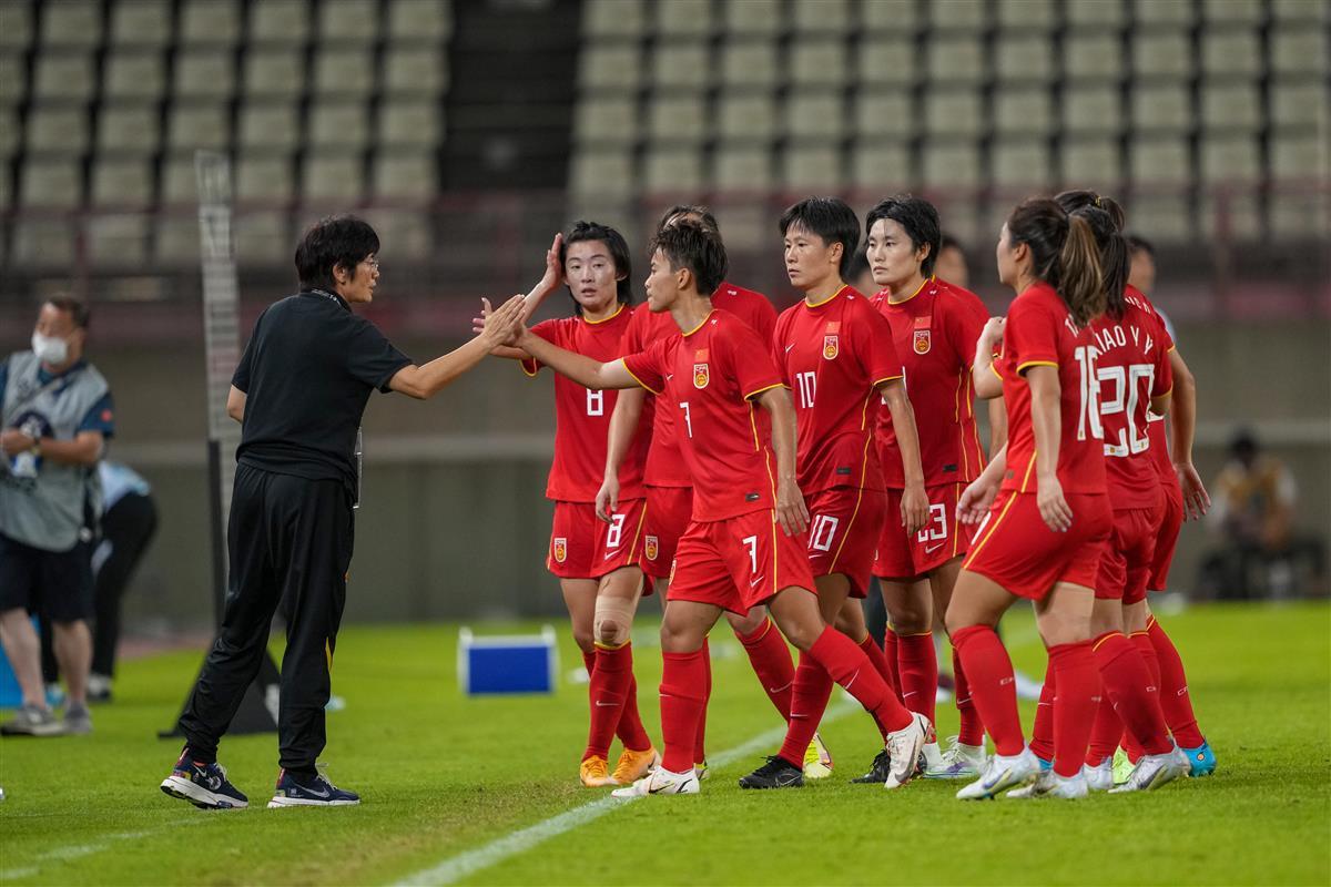 欧亚新科冠军对决，中国女足世界杯遭遇“熟悉的陌生人”(1)