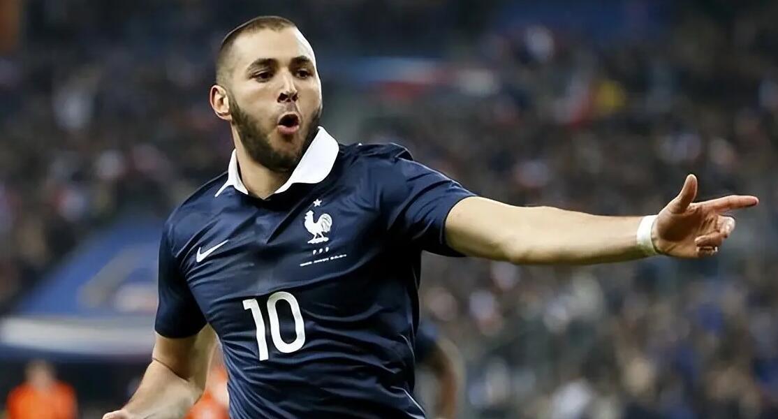 法国足协公布了参加世界杯25人大名单，有你喜欢的球星吗？(4)