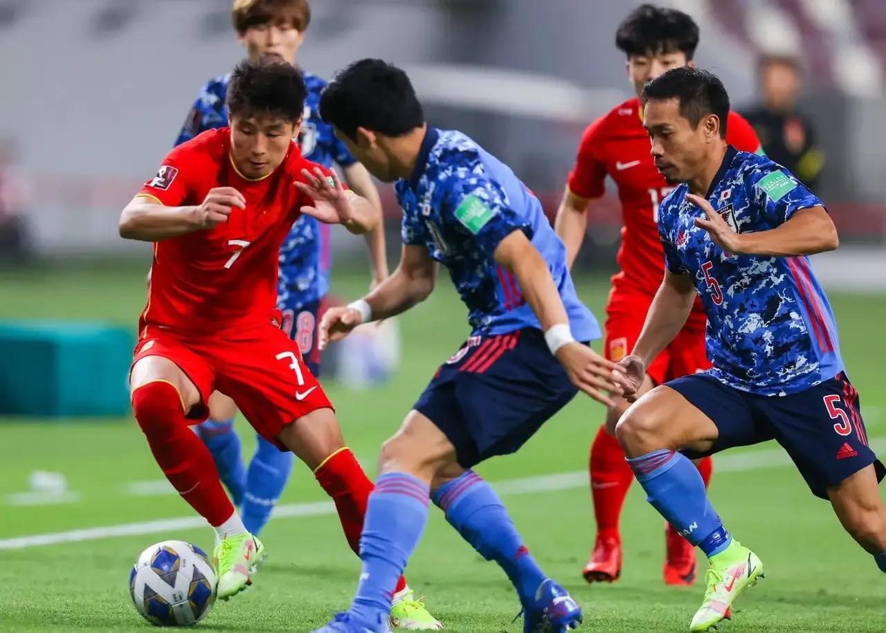 日本掀翻德国，绝非冷门！中国男足在家看比赛了吧！如坐针毡了吗(8)