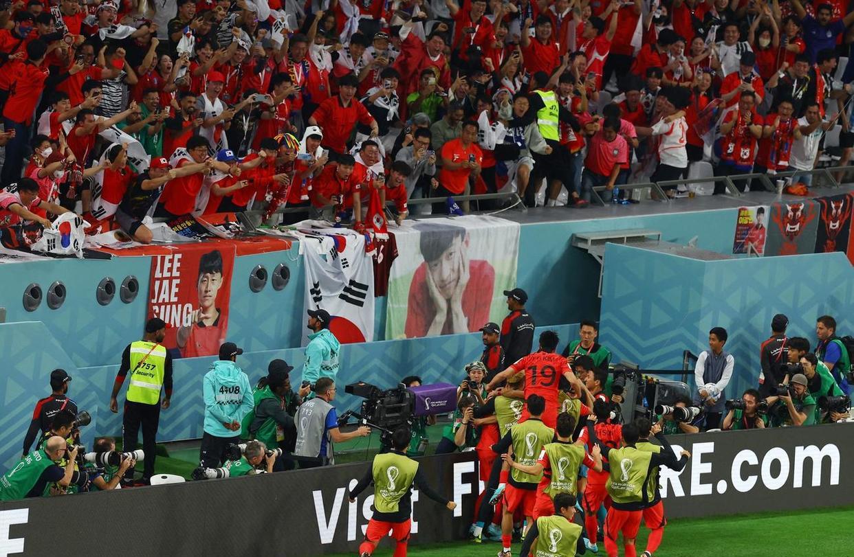 韩国补时绝杀晋级，替我们证明了踢好足球无关人种(5)