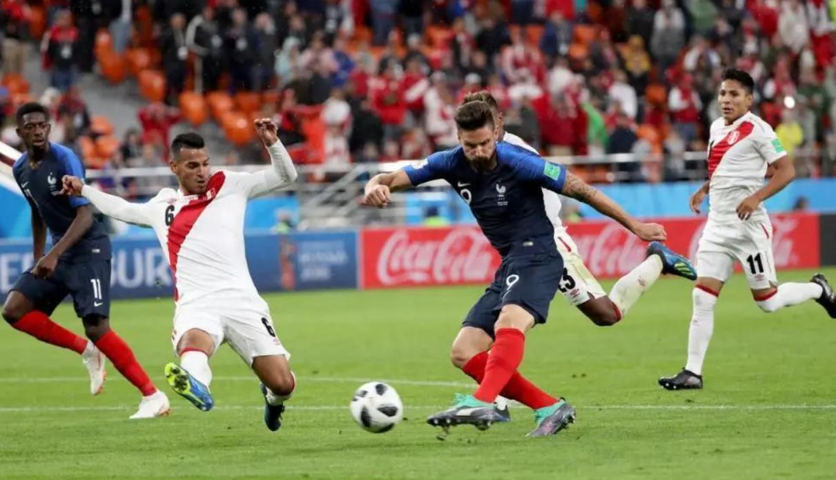 法国赢球，姆巴佩表现无可争议，但球迷有话说：格列兹曼才是真大腿(1)