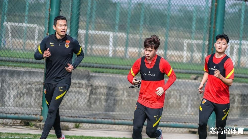 U17国足主帅杨晨点将：40人名单中，国安和海港入选球员最多(3)