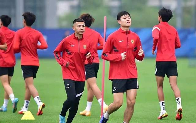 U17国足与U20国足压力都不小 勇敢面对强队展现中国足球希望(6)