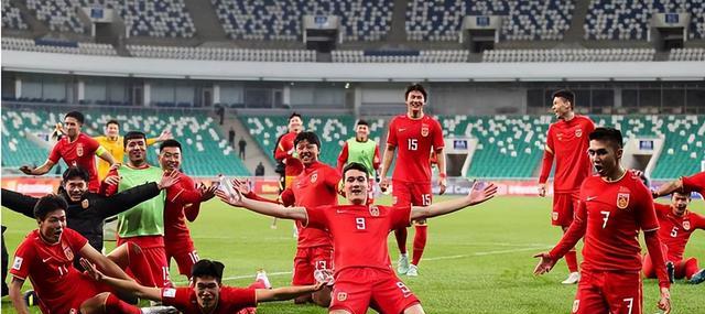 锐评U20小将国足表现：惜败日本完胜沙特，这支队伍是国足骄傲！(1)