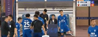 中超新赛季第一伤！邓涵文25分钟伤退，卫冕冠军遭重击(4)