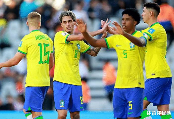 世青赛大冷！阿根廷0-2被淘汰，非洲劲旅进8强，巴西意大利晋级(2)