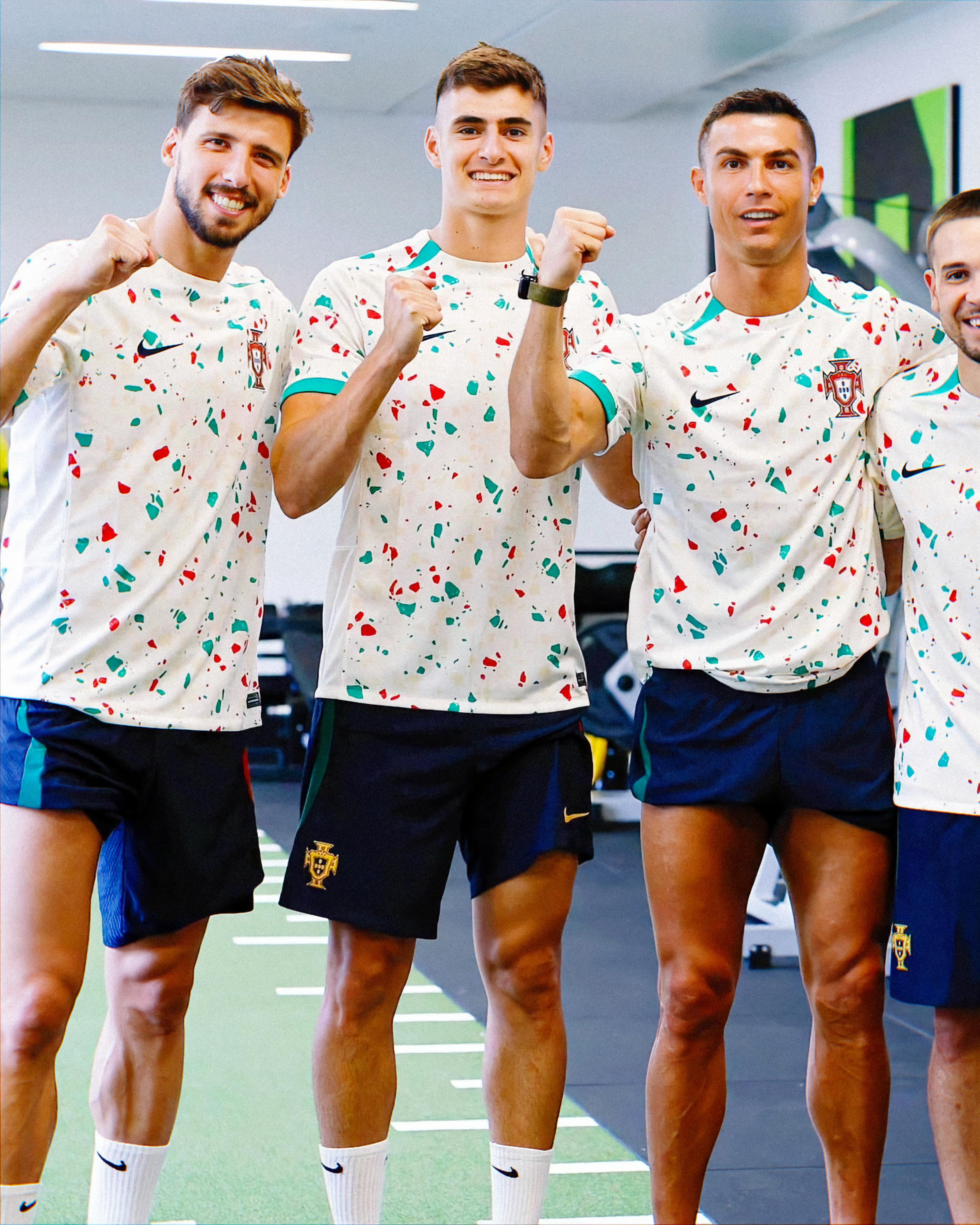  为国家队女足世界杯加油葡萄牙全新的训练T恤  ​  ​​​(1)
