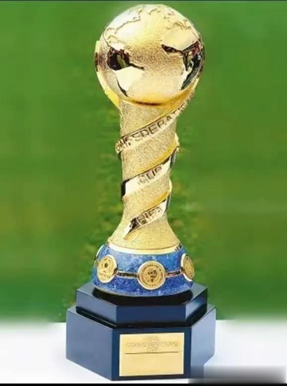 1995年第二届法赫德国王杯一共六支球队参加:
1992年欧洲杯冠军丹麦
199(7)