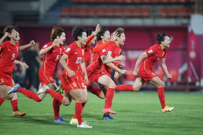 女足世界杯已经拉开战幕，今天晚上8点，中国女足即将登场亮相！
中国足球的话题又一(3)