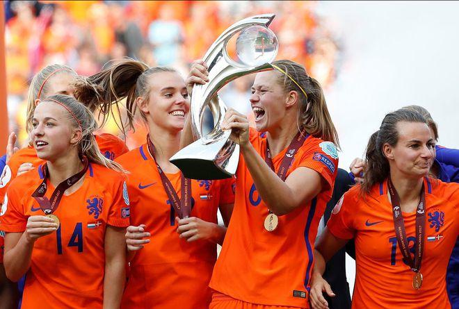 阿威聊女足世界杯：美国VS荷兰  美国和荷兰谁能获胜！(2)