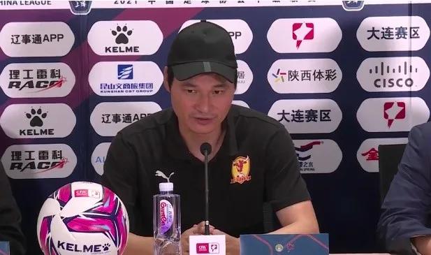 李毅谈国足世预赛分组：每个组都不容小觑，打铁还需自身硬！但个人认为与泰国的比赛还(1)