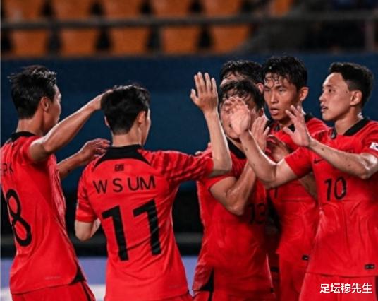 亚运会韩国U23对我们真正的降维打击不在于9：0对5：1，而在于郑优营的俱乐部球衣号码(2)