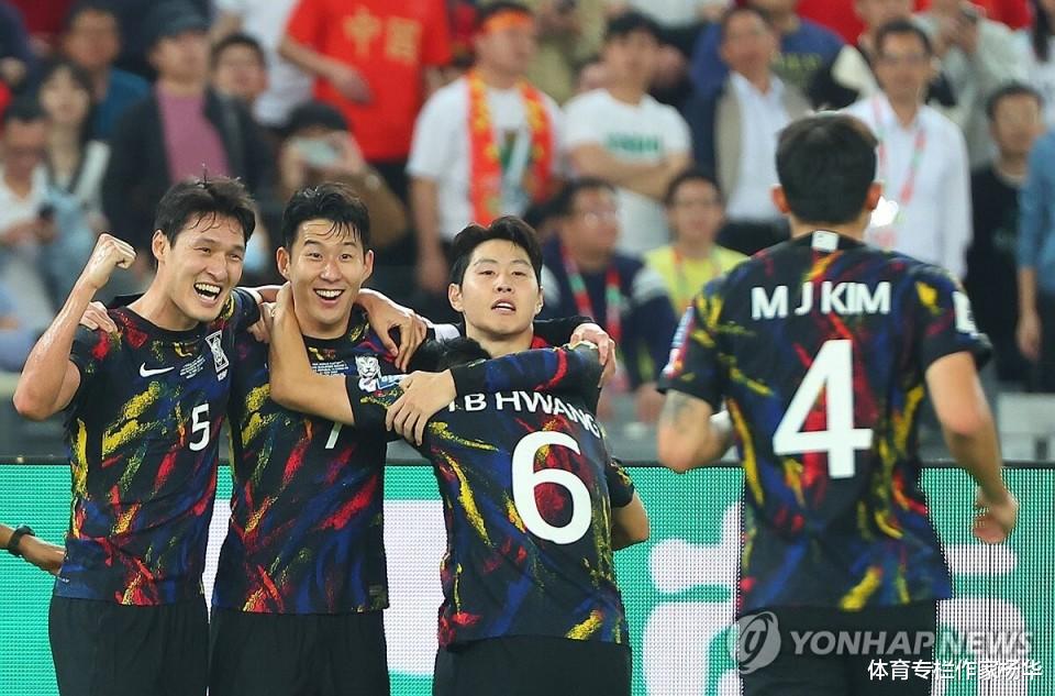 得便宜卖乖！韩媒无礼挑衅，称韩国球员面对粗野国足没受伤是壮举(3)