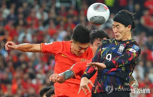 国足成对手铺路石，赵圭成被FIFA评为“亚洲杯上值得关注的球星”(1)