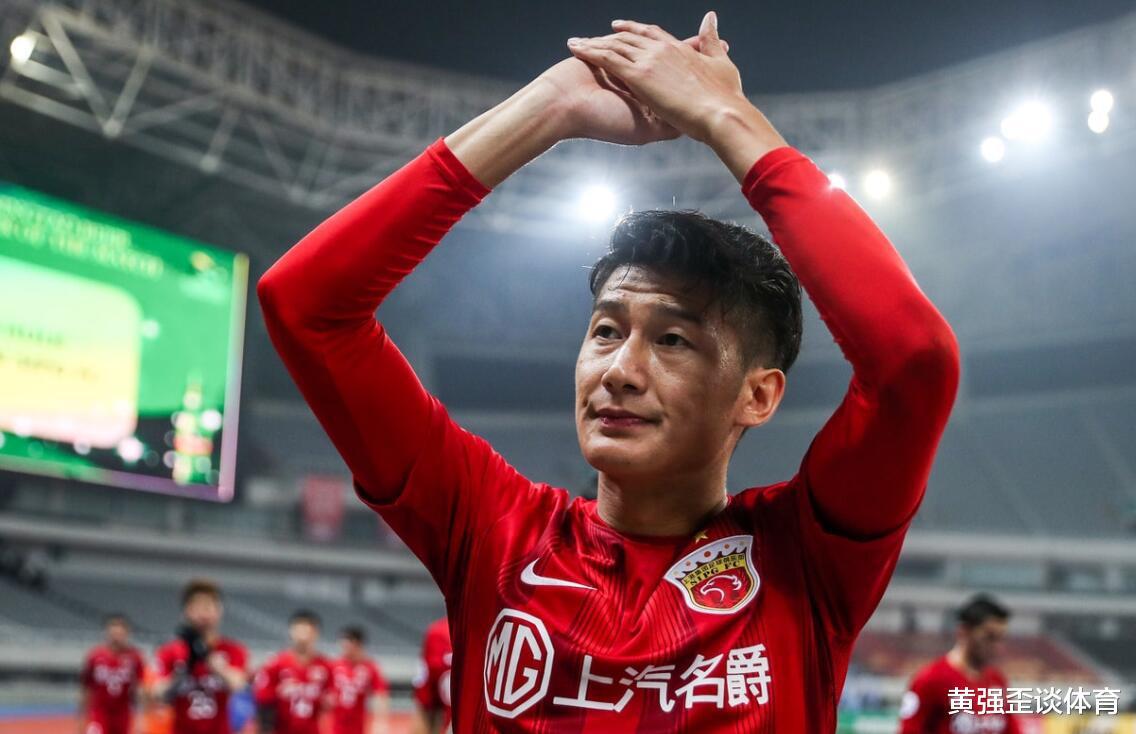 传奇球星之称的“中国罗本”于海选择退役，中国足球的未来在哪里？(4)