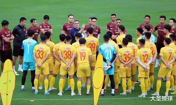 越南足协力挺雇特鲁西埃，目标世预赛第2阶段出线(4)