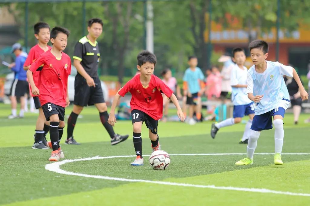 未来的中山C罗、王霜！2024年中山市青少年足球锦标赛精彩开赛(25)